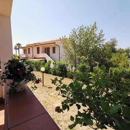 Casa Con Giardino E Terrazzo Vicino Al Mare Villa Piraino Eksteriør billede